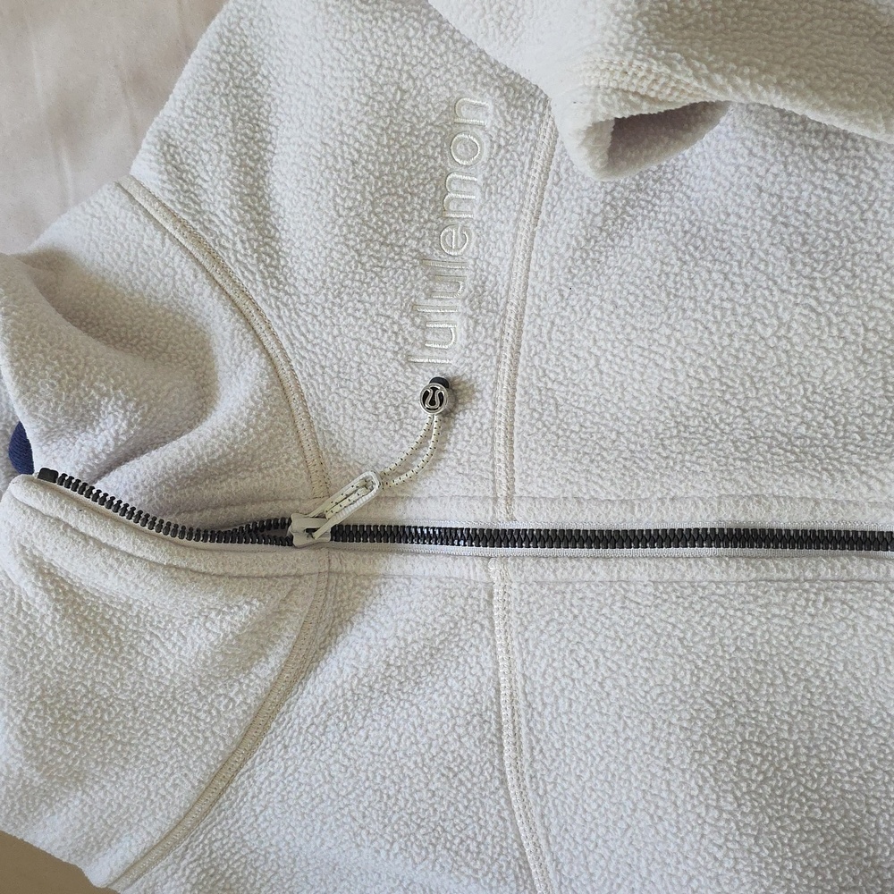 Lululemon Cream Fleece Pullover - Picture 2 of 6